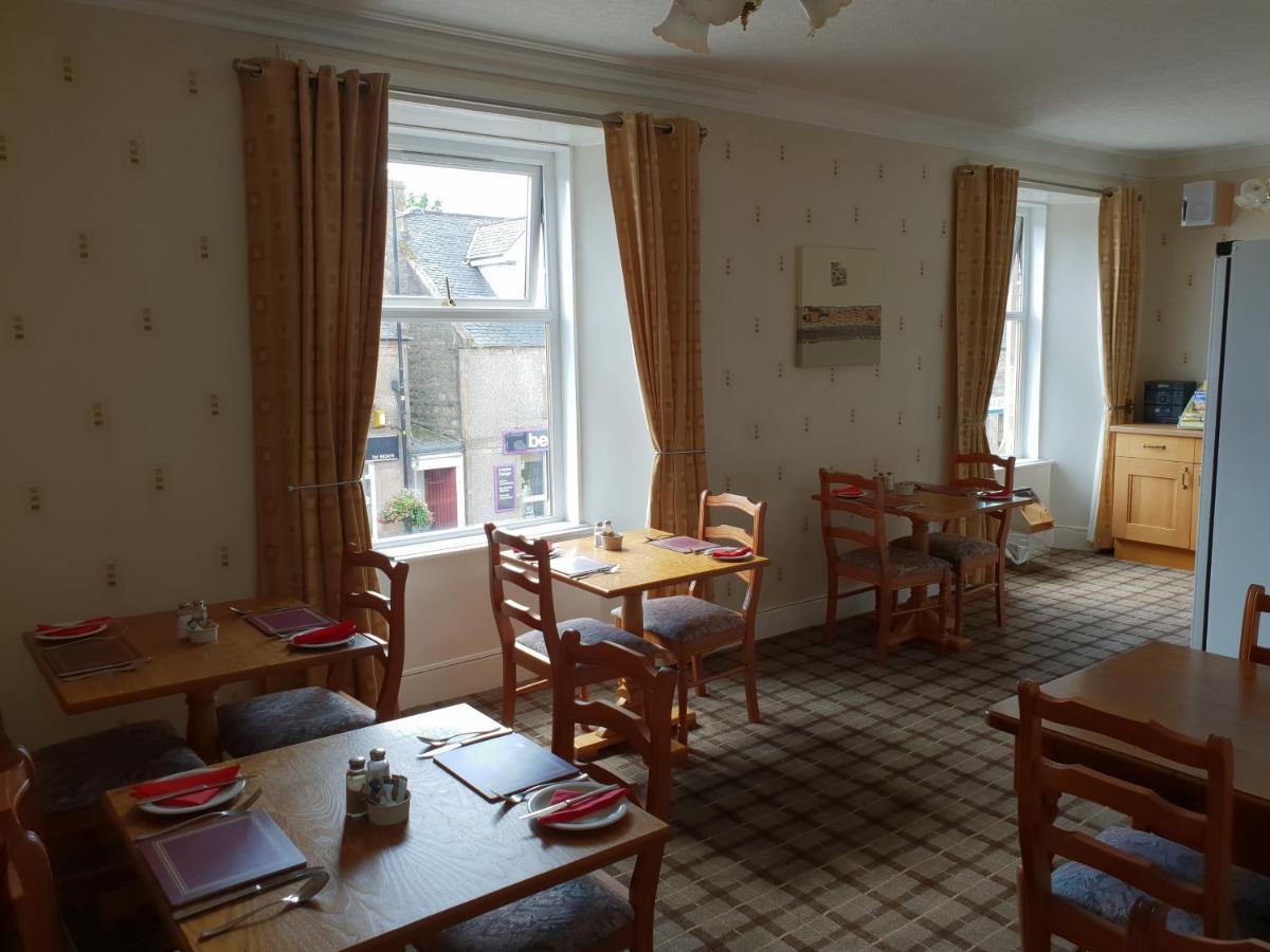 Commercial Hotel Alness Bagian luar foto